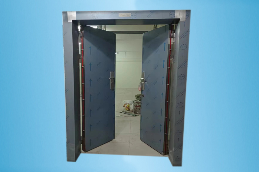 佛山某學(xué)校保密室訂做3級(jí)防盜門10個(gè)鎖點(diǎn),4級(jí)防盜門12個(gè)鎖點(diǎn)。雙人雙鎖防盜門產(chǎn)品